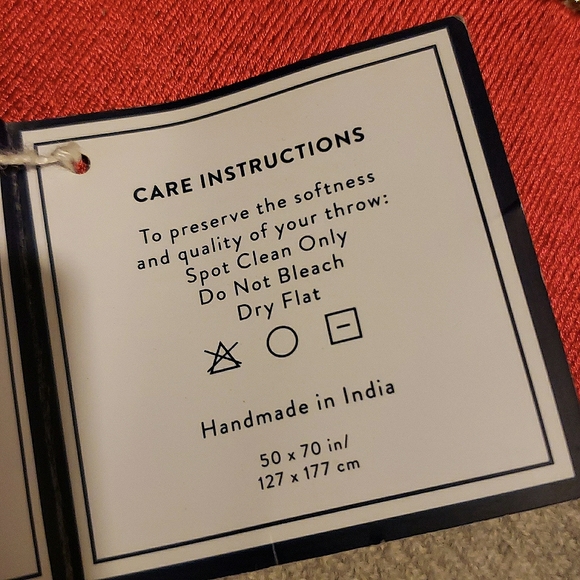 JONATHAN ADLER LIPS BEAD-EMBELLISHED CAMEL HAIR AND WOOL-BLEND THROW $430.00 - Picture 7 of 7